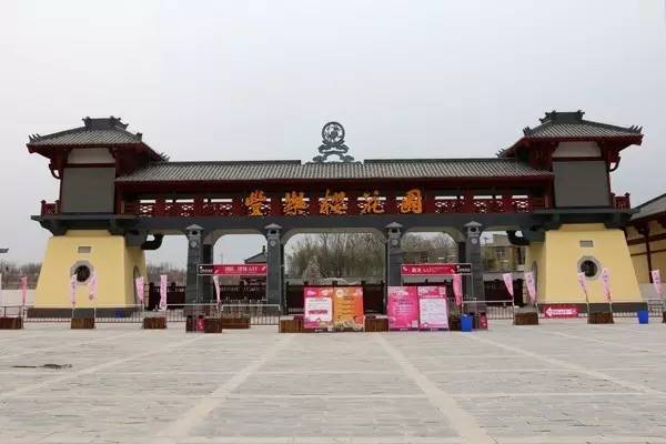 外星萝莉 (2016) 推荐视频