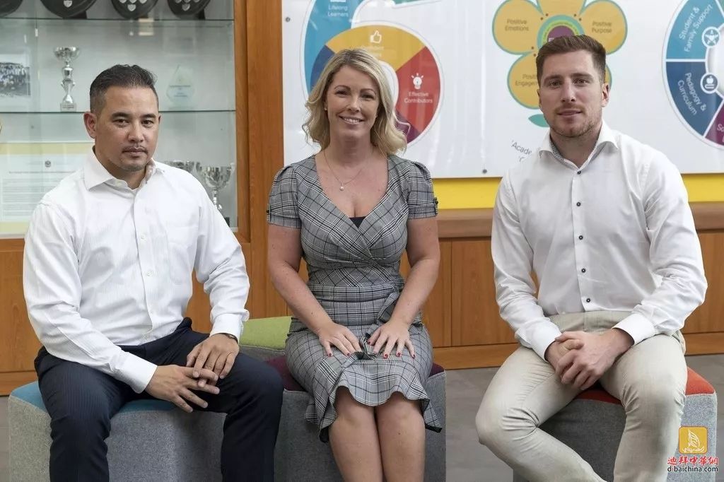 假面骑士极狐：4位王者与黑狐 推荐视频