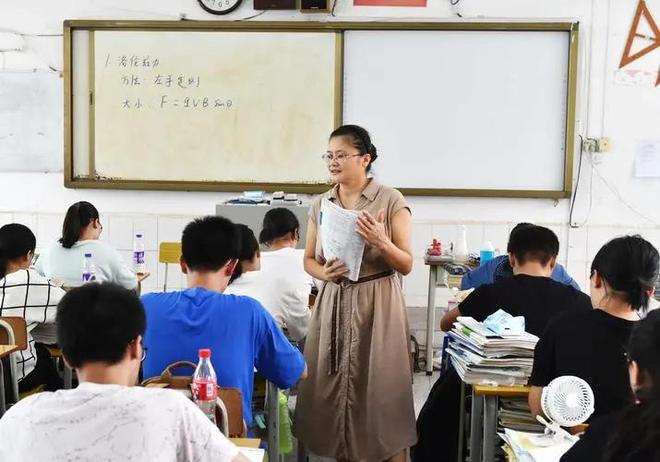 保安刘十八 推荐视频