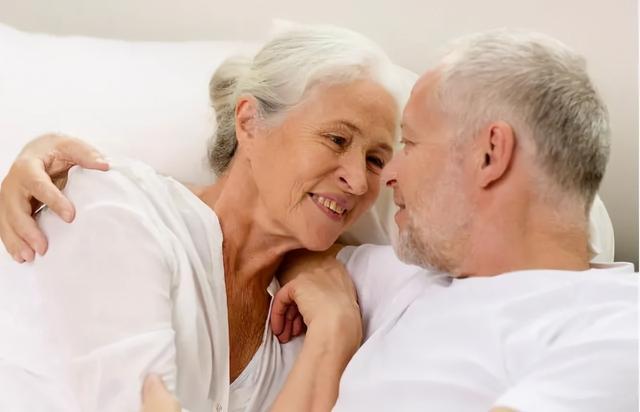 假日旅馆 推荐视频