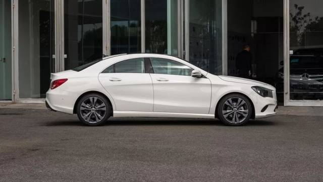 假日旅馆 推荐视频