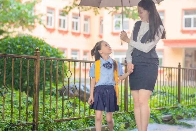 假装不正经 推荐视频