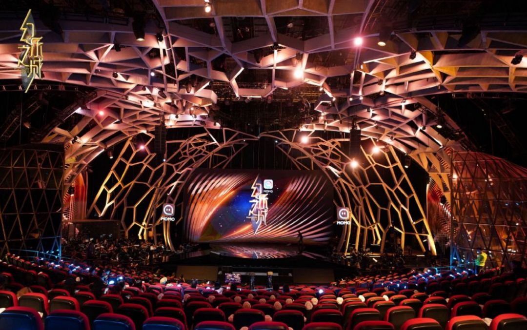 像这样的夜晚 推荐视频