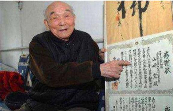 军团孤程 推荐视频