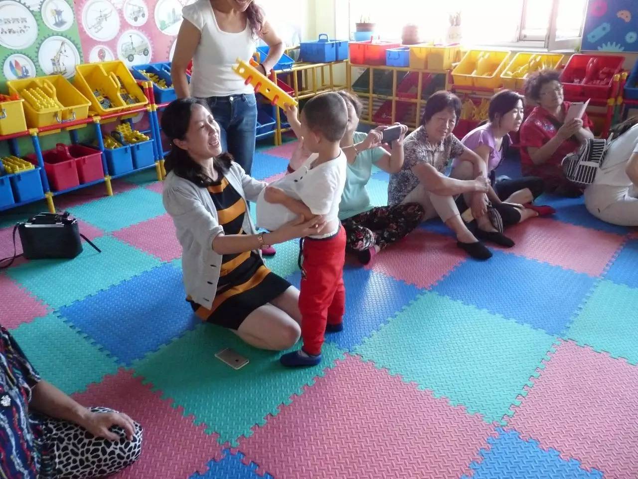 偷偷爱你 推荐视频