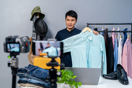 僵尸大时代 推荐视频