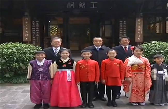 倩狐之妖乱青华 推荐视频