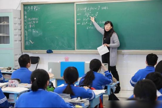 你好世界 推荐视频