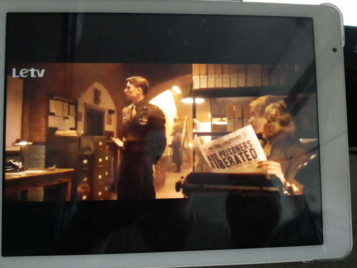 你口袋里有把枪吗？