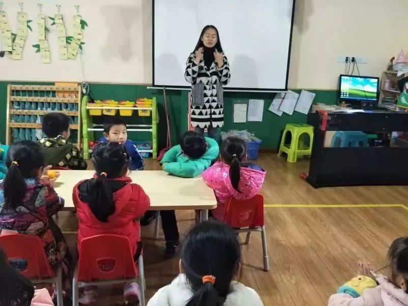 仲夏夜魔法 推荐视频