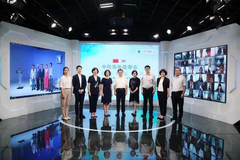 伊娜：初生之犊 视频主图